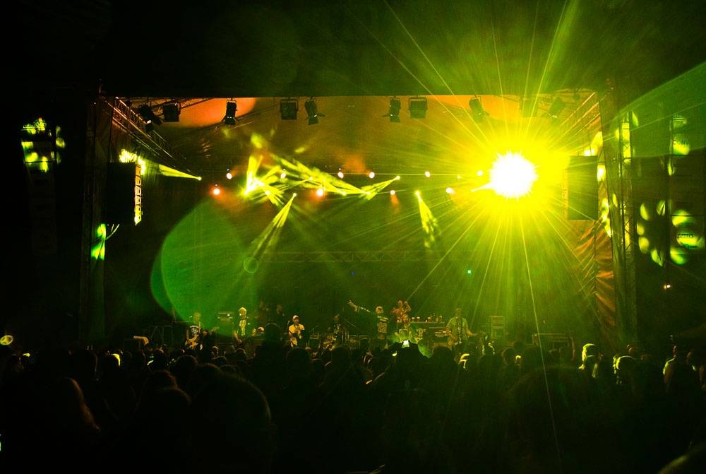 Tři sestry open air v Litvínově: Lou Fanánek Hagen mezi ohni