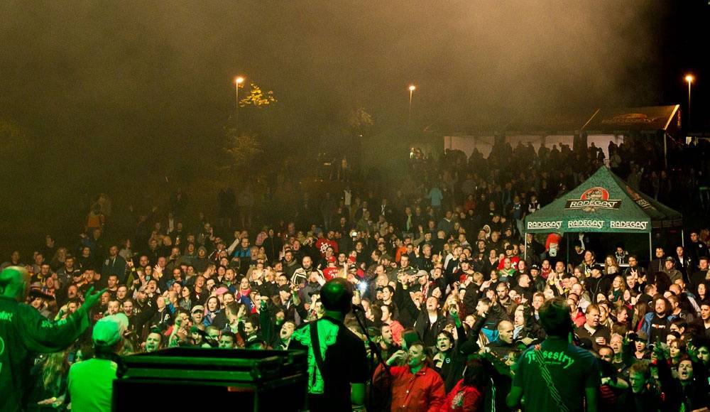 Tři sestry open air v Litvínově: Lou Fanánek Hagen mezi ohni