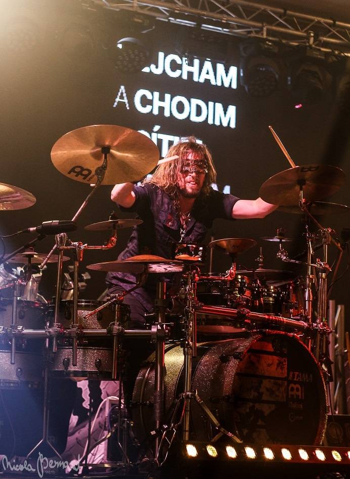 Arakain a Dymytry dokončili turné, předposlední metalové slovo měl Pěnčín u Turnova