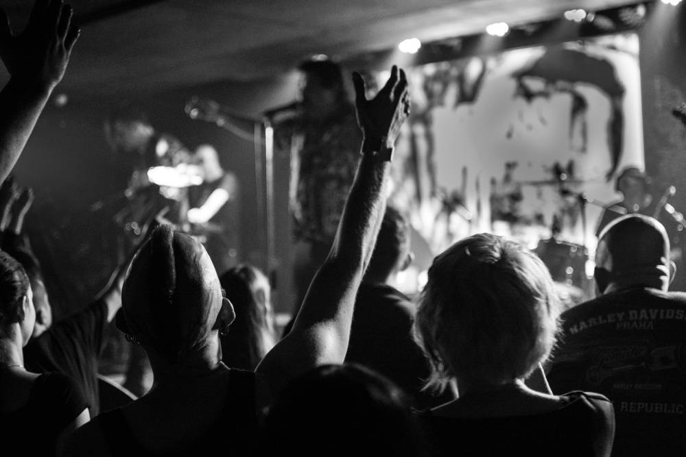 Vanessa v Rock Café: Excelentní temná show