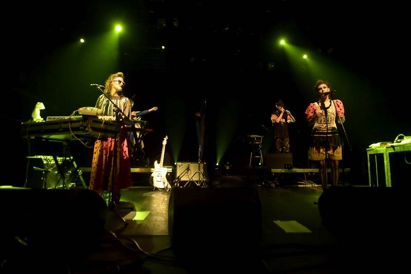 Osobité CocoRosie: americké sestry si podmanily Prahu