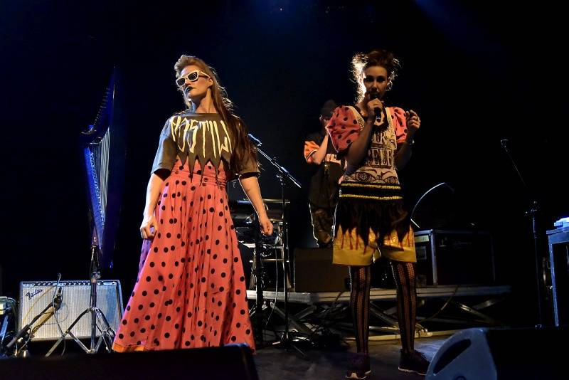Osobité CocoRosie: americké sestry si podmanily Prahu
