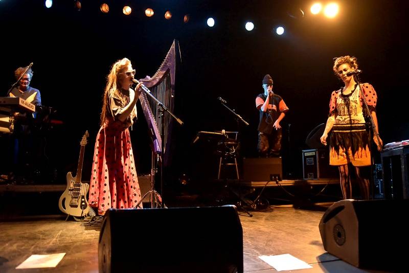 Osobité CocoRosie: americké sestry si podmanily Prahu