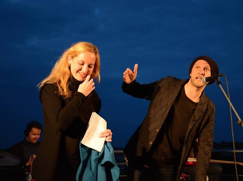 O5 a Radeček Na střechách: v pražském Vítkově vládla pohoda, podpořil ji i Pokáč