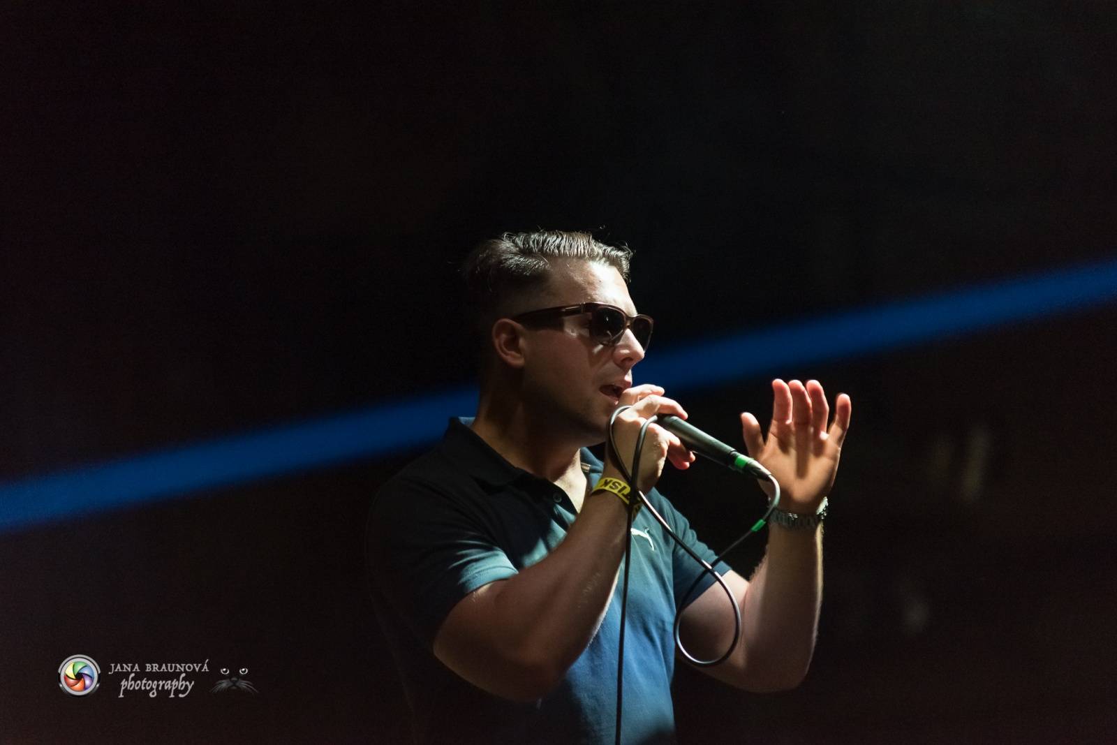 Marpo a Troublegang v Plzni: skákající fanoušci, přetlačování s ochrankou a divoká show