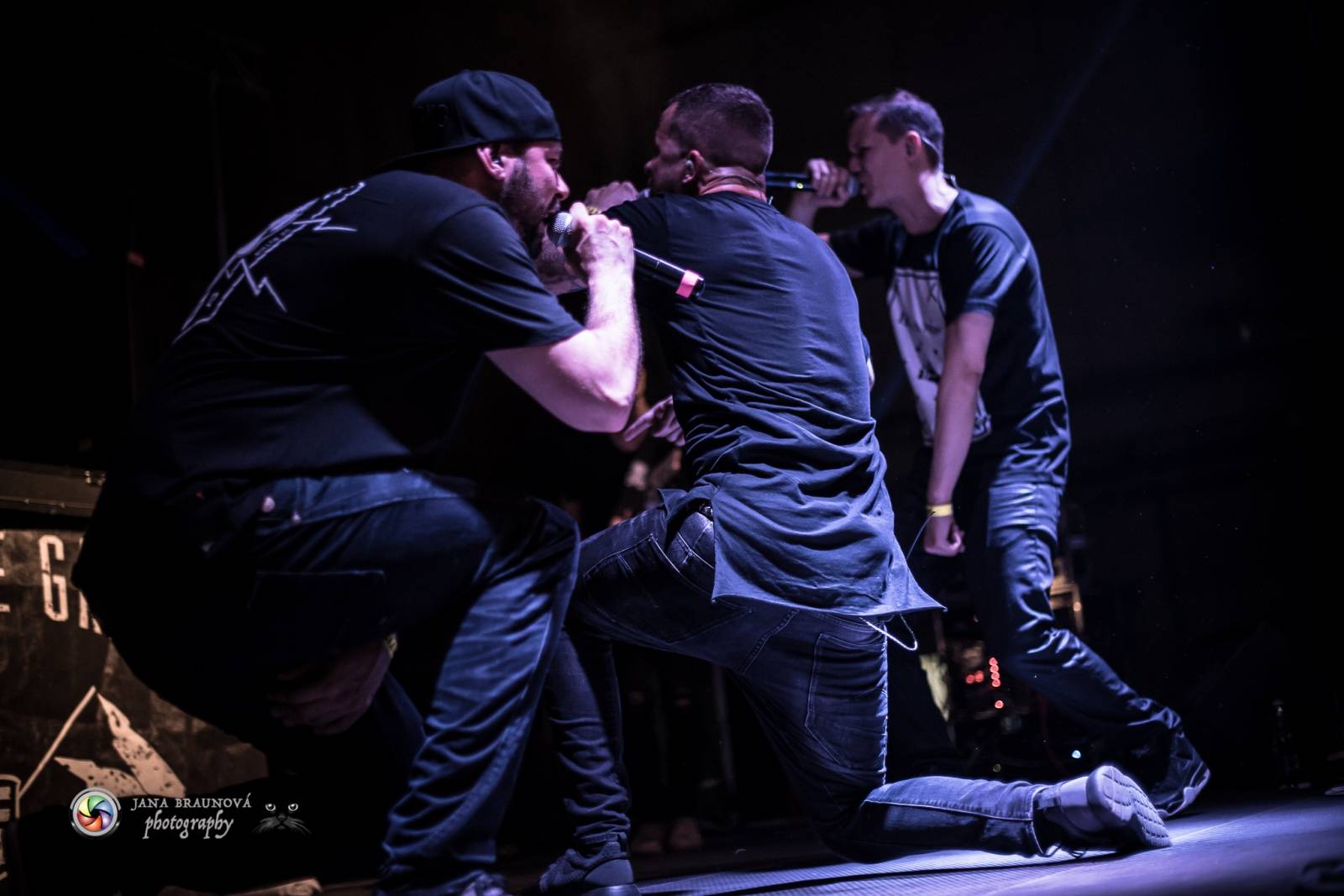 Marpo a Troublegang v Plzni: skákající fanoušci, přetlačování s ochrankou a divoká show