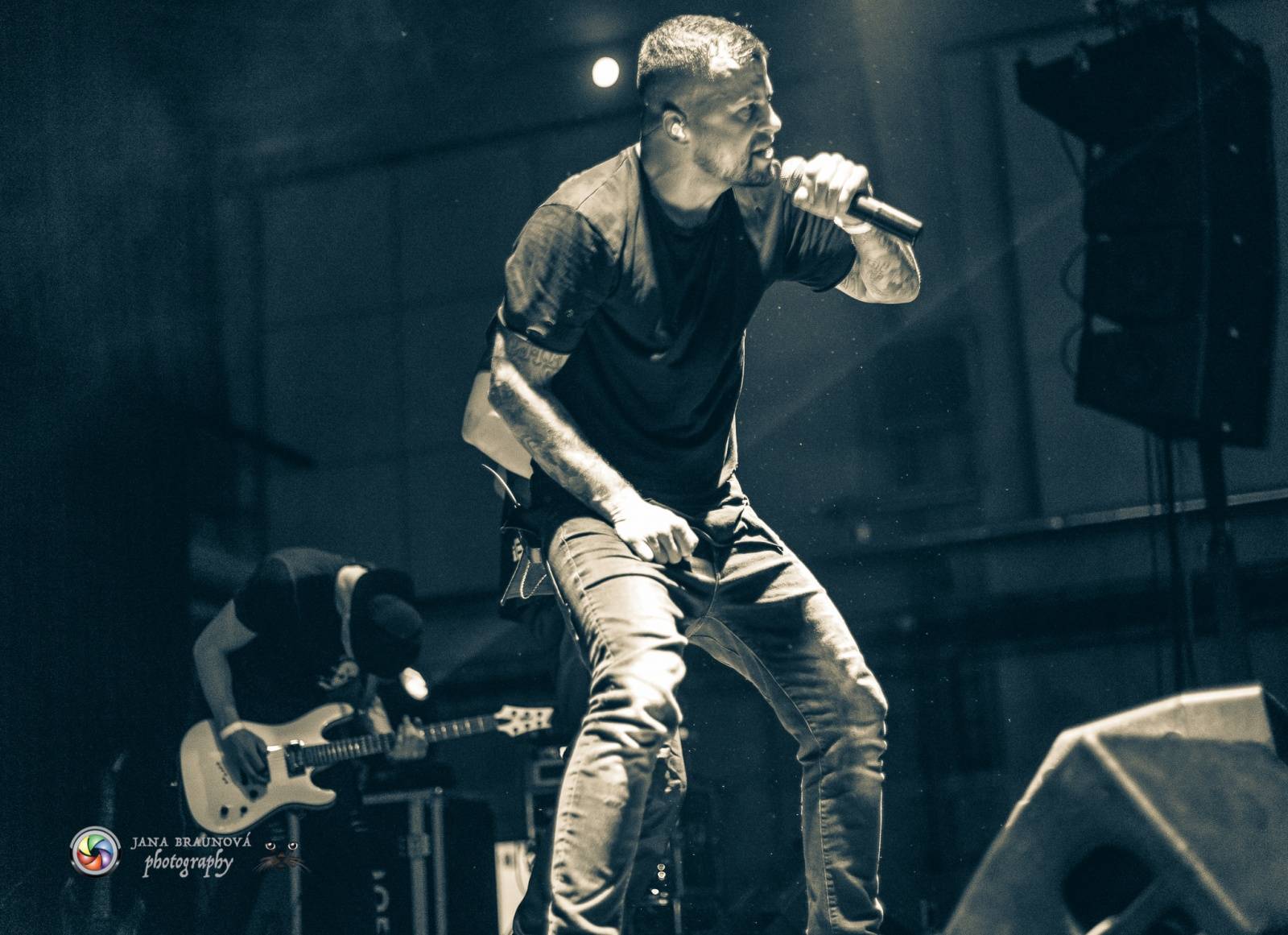 Marpo a Troublegang v Plzni: skákající fanoušci, přetlačování s ochrankou a divoká show