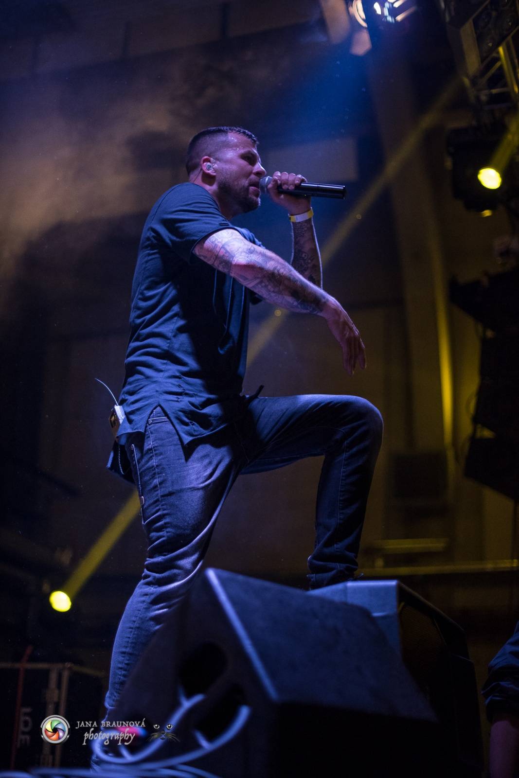 Marpo a Troublegang v Plzni: skákající fanoušci, přetlačování s ochrankou a divoká show