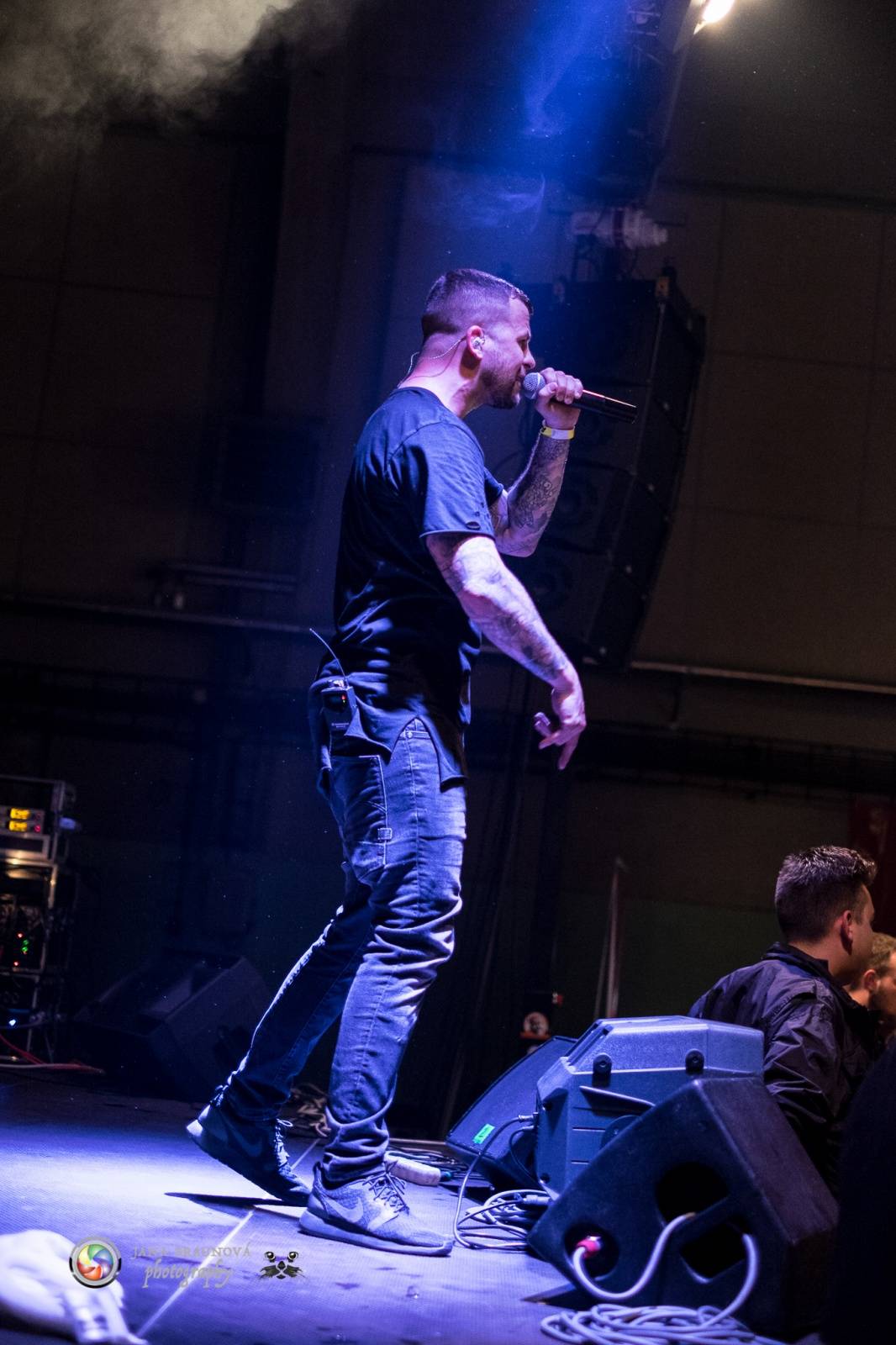 Marpo a Troublegang v Plzni: skákající fanoušci, přetlačování s ochrankou a divoká show