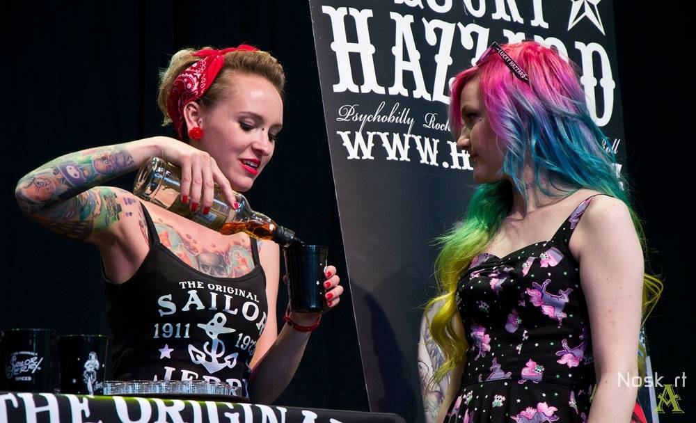 Tattoo Convention v Praze: Krásné ženy a mistři tetování