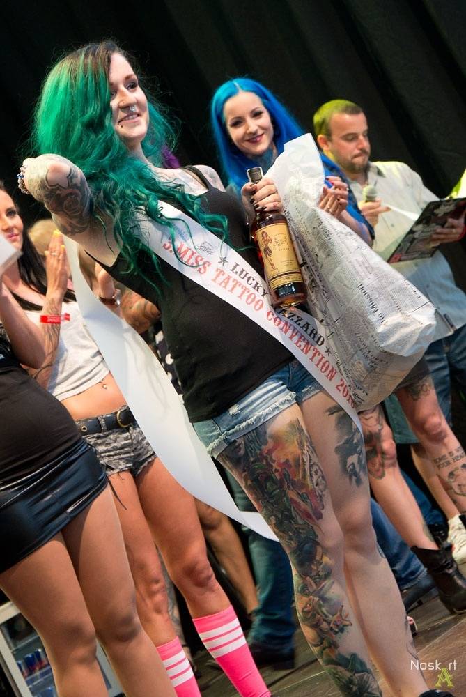 Tattoo Convention v Praze: Krásné ženy a mistři tetování