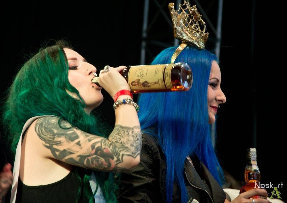 Tattoo Convention v Praze: Krásné ženy a mistři tetování