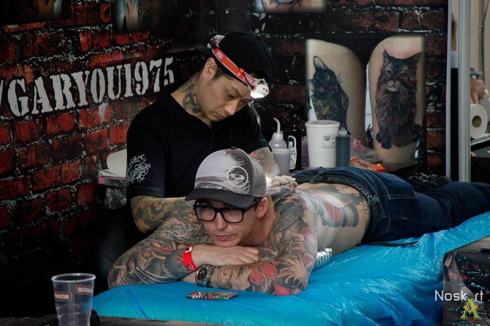 Tattoo Convention v Praze: Krásné ženy a mistři tetování