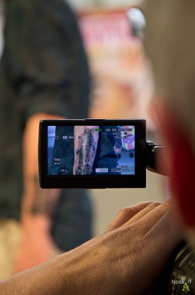 Tattoo Convention v Praze: Krásné ženy a mistři tetování