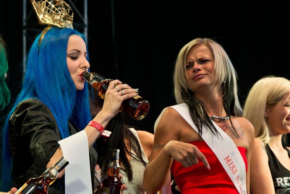 Tattoo Convention v Praze: Krásné ženy a mistři tetování