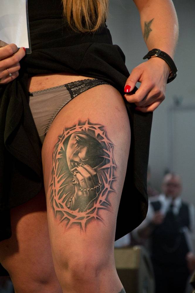Tattoo Convention v Praze: Krásné ženy a mistři tetování