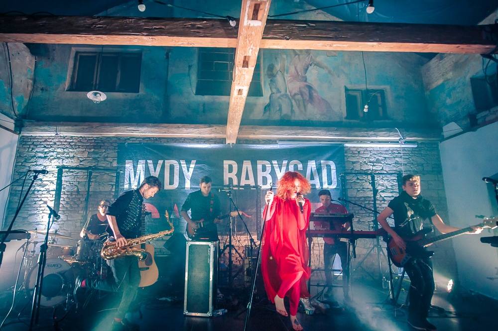 #A já tam byl na Mydy Rabycad! Výtěžek z koncertu pomůže dětem