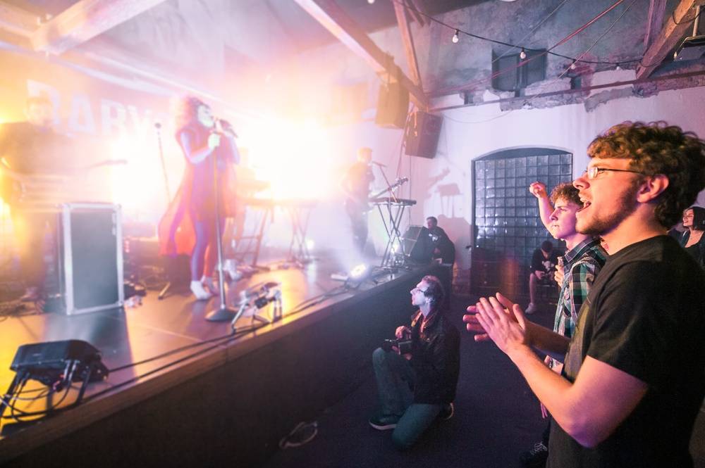 #A já tam byl na Mydy Rabycad! Výtěžek z koncertu pomůže dětem