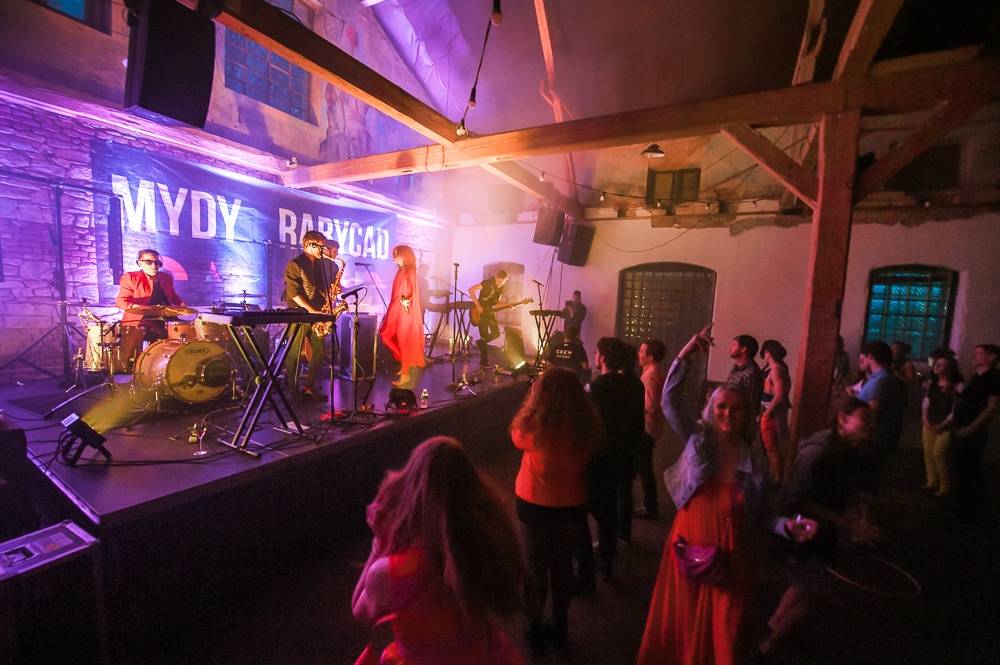 #A já tam byl na Mydy Rabycad! Výtěžek z koncertu pomůže dětem