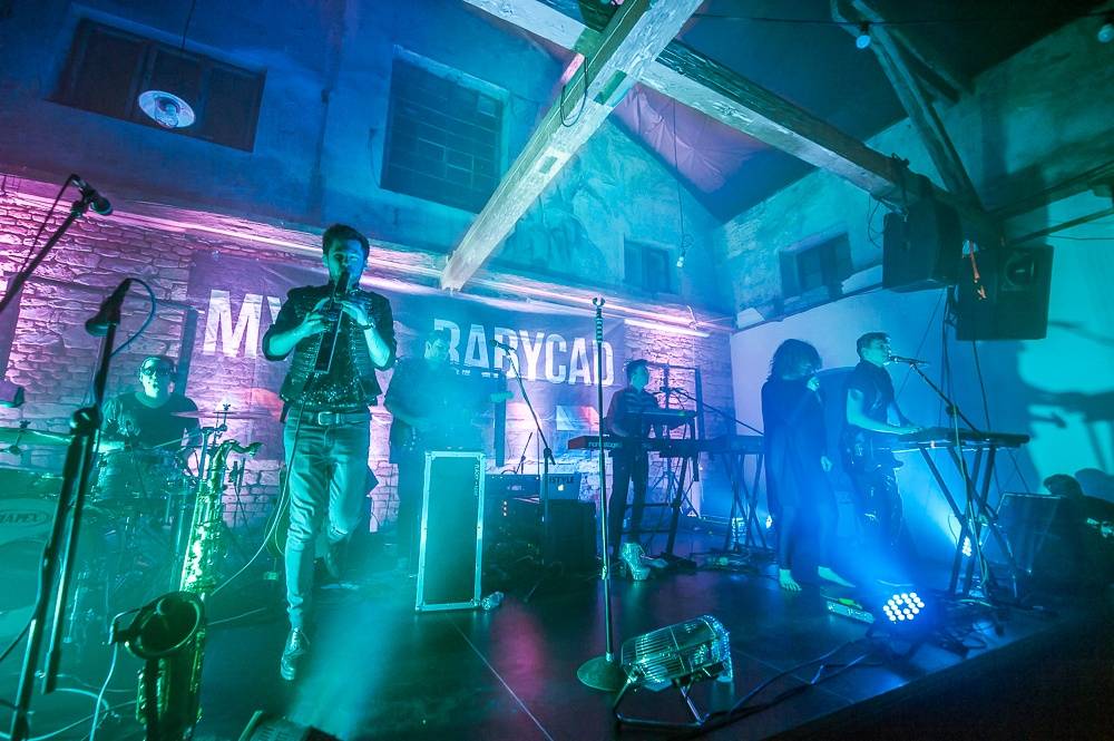 #A já tam byl na Mydy Rabycad! Výtěžek z koncertu pomůže dětem