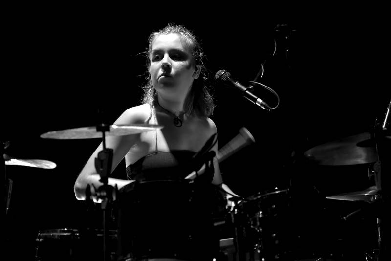 Kimmo Pohjonen Skin, zvaný Jimi Hendrix akordeonu, vystoupil v Praze se svými dcerami