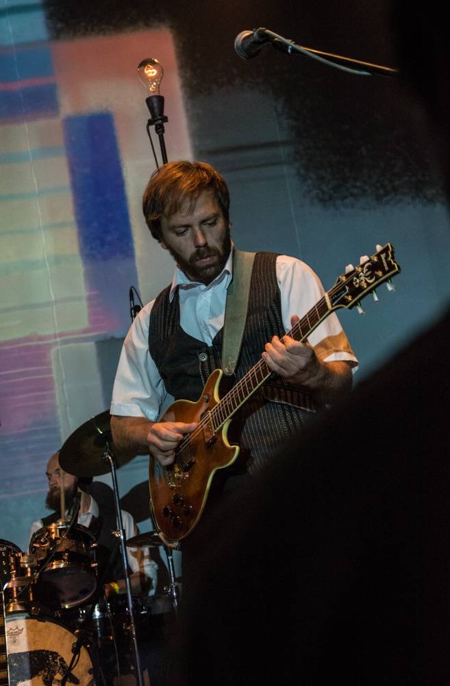 Zrní se vrátili v čase a vyslali hrdinu počítačový hry do světa