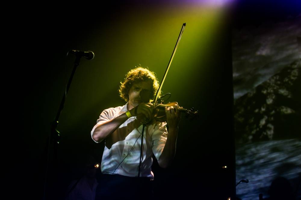 Zrní se vrátili v čase a vyslali hrdinu počítačový hry do světa