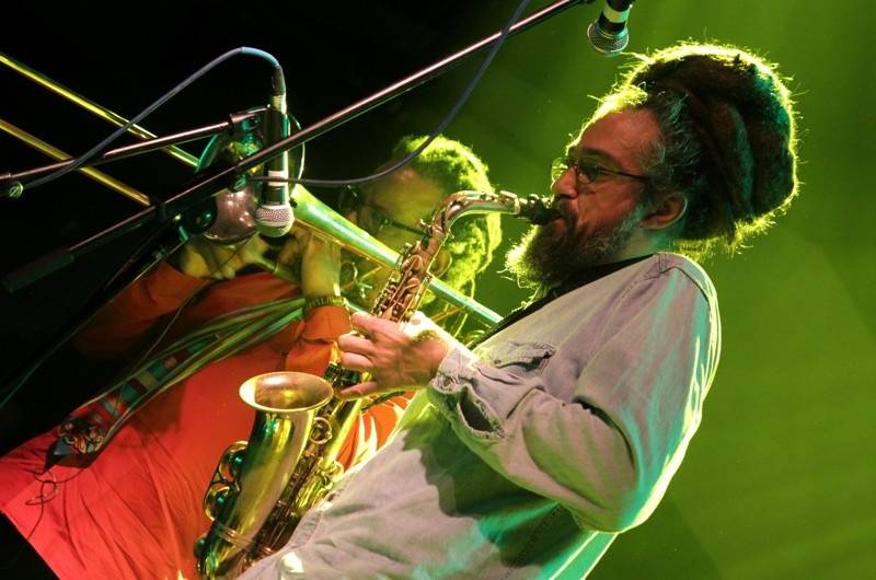 Jamajský večírek v Lucerna Music Baru: publikum rozhoupal Max Romeo 