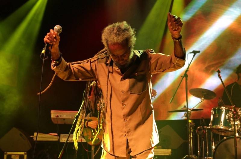 Jamajský večírek v Lucerna Music Baru: publikum rozhoupal Max Romeo 