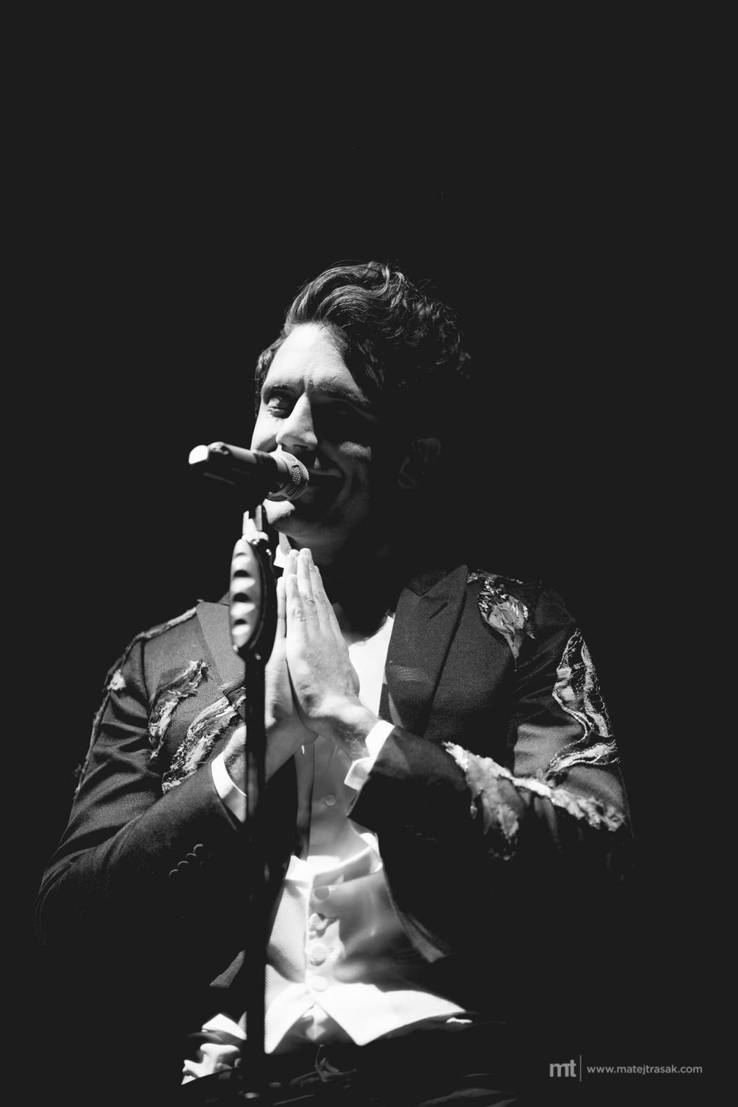 Mika se v Praze dotkl popového nebe