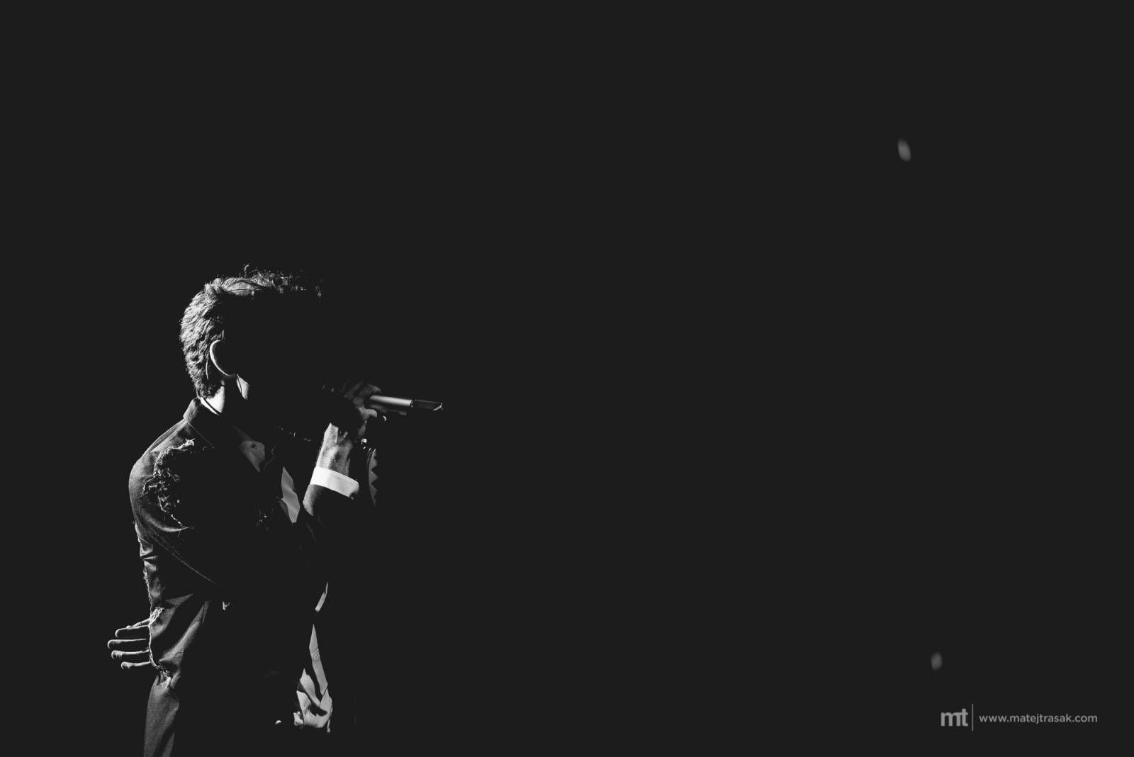 Mika se v Praze dotkl popového nebe