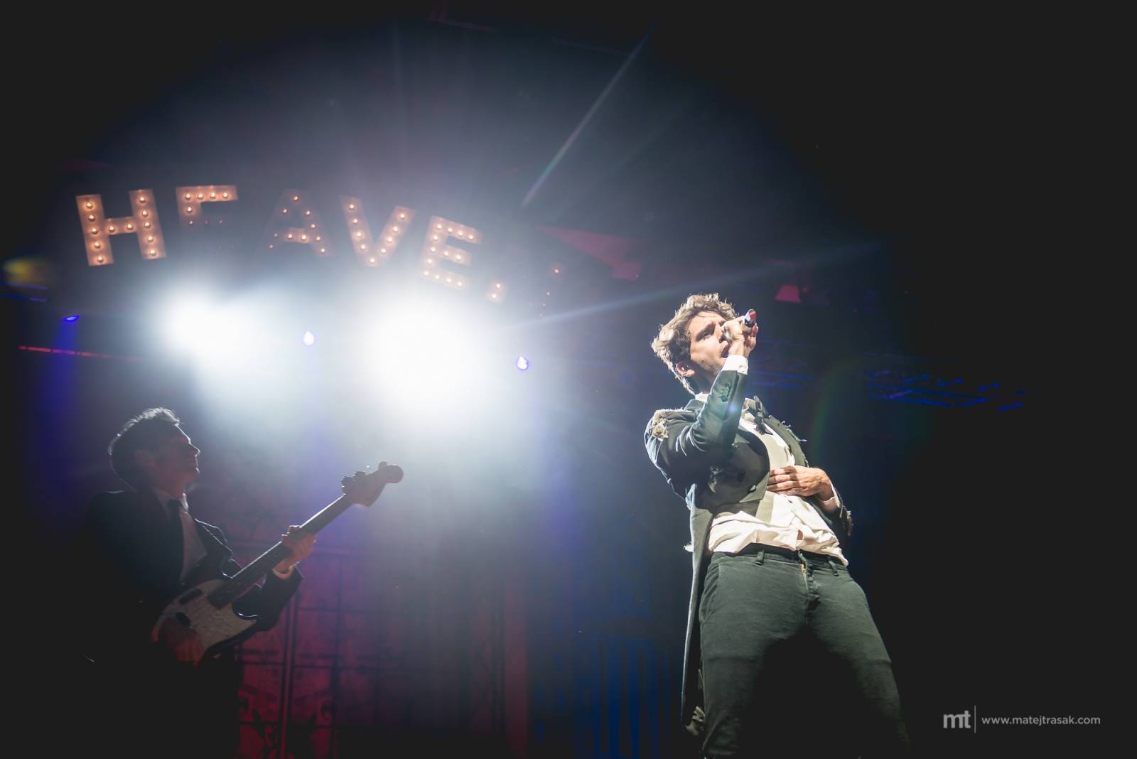 Mika se v Praze dotkl popového nebe