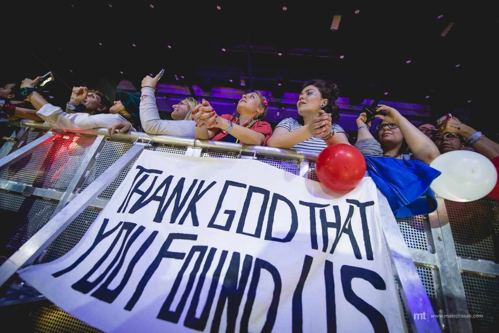 Mika se v Praze dotkl popového nebe