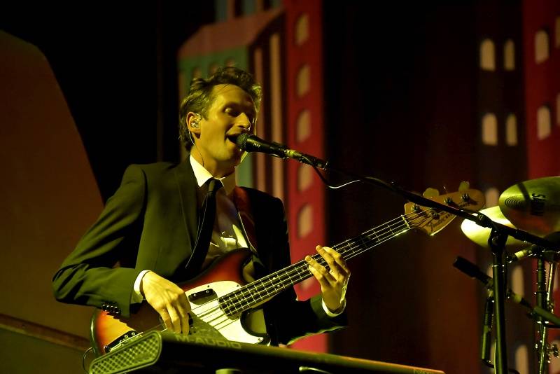 Ještě jednou Mika: Hravý pop naplnil Forum Karlín pozitivní energií