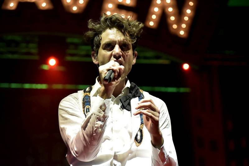 Ještě jednou Mika: Hravý pop naplnil Forum Karlín pozitivní energií