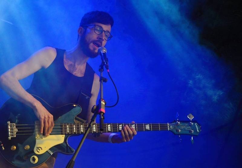 ONLINE: Okoř se šťávou (II.): Hvězdami večerního programu jsou Visací zámek, Sto zvířat, Slza nebo Rybičky 48