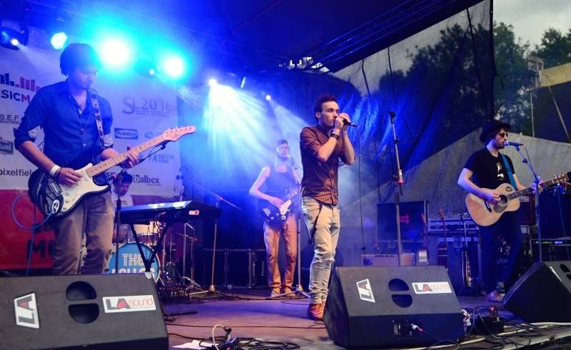 ONLINE: Okoř se šťávou (II.): Hvězdami večerního programu jsou Visací zámek, Sto zvířat, Slza nebo Rybičky 48