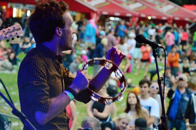 ONLINE: Okoř se šťávou (II.): Hvězdami večerního programu jsou Visací zámek, Sto zvířat, Slza nebo Rybičky 48