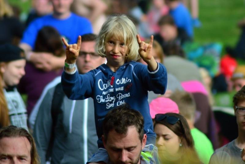 ONLINE: Okoř se šťávou (II.): Hvězdami večerního programu jsou Visací zámek, Sto zvířat, Slza nebo Rybičky 48