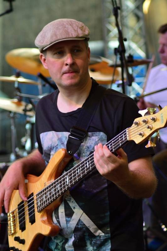 ONLINE: Okoř se šťávou (II.): Hvězdami večerního programu jsou Visací zámek, Sto zvířat, Slza nebo Rybičky 48