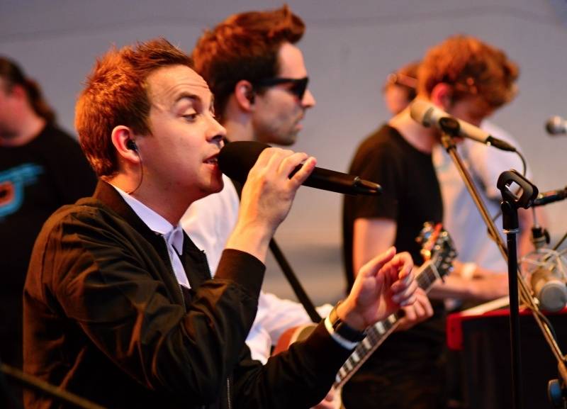 ONLINE: Okoř se šťávou (II.): Hvězdami večerního programu jsou Visací zámek, Sto zvířat, Slza nebo Rybičky 48