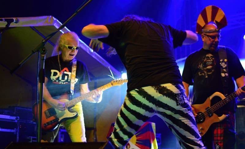 ONLINE: Okoř se šťávou (II.): Hvězdami večerního programu jsou Visací zámek, Sto zvířat, Slza nebo Rybičky 48