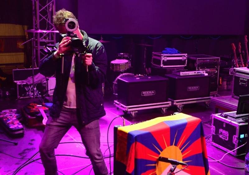 ONLINE: Okoř se šťávou (II.): Hvězdami večerního programu jsou Visací zámek, Sto zvířat, Slza nebo Rybičky 48