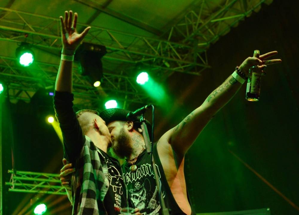 ONLINE: Okoř se šťávou (II.): Hvězdami večerního programu jsou Visací zámek, Sto zvířat, Slza nebo Rybičky 48