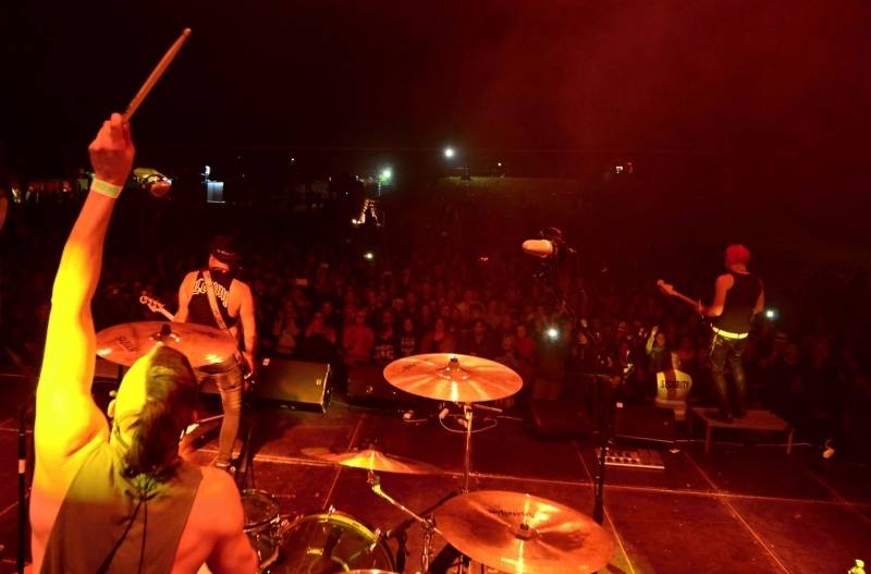 ONLINE: Okoř se šťávou (II.): Hvězdami večerního programu jsou Visací zámek, Sto zvířat, Slza nebo Rybičky 48