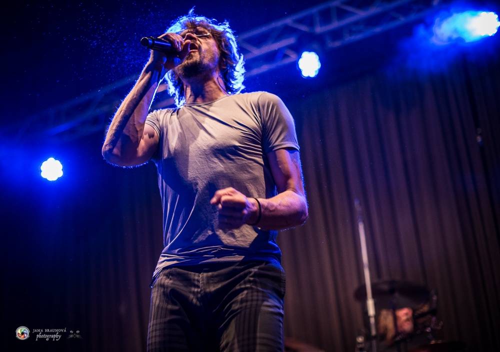 Ani náhodou zpívalo celé DEPO2015 - Alice i po čtvrt století v Plzni zářila 