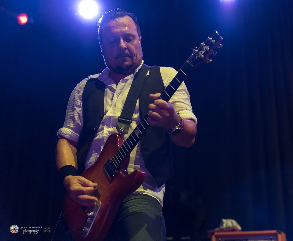 Ani náhodou zpívalo celé DEPO2015 - Alice i po čtvrt století v Plzni zářila 