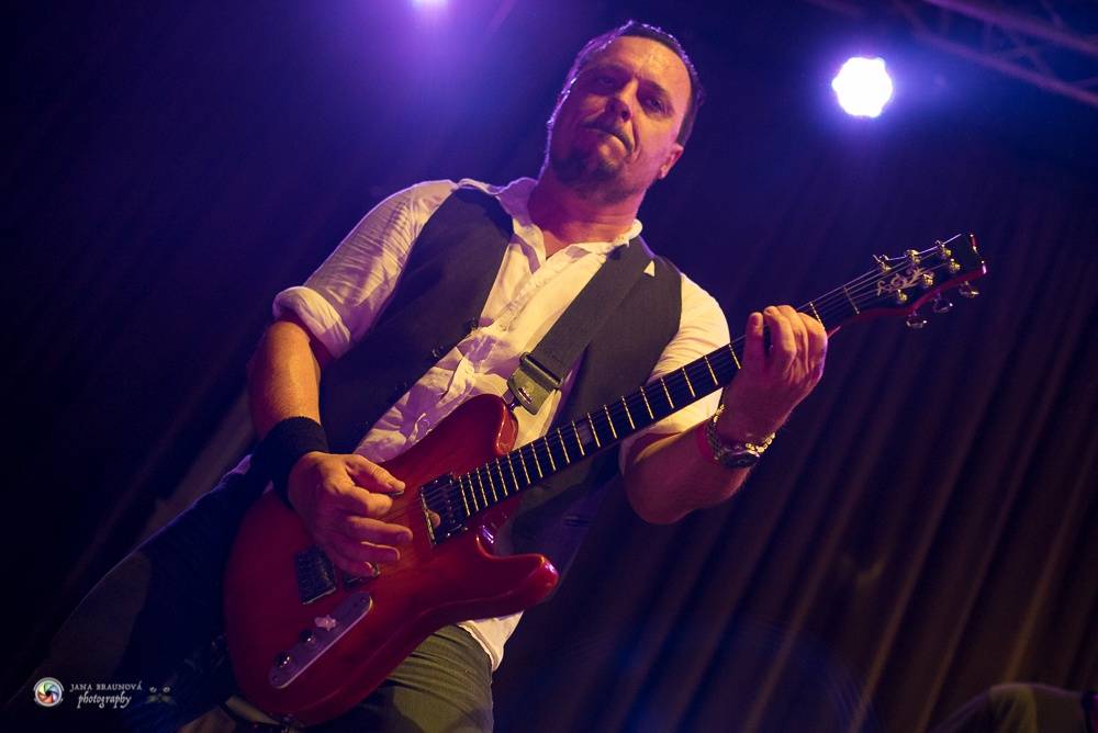 Ani náhodou zpívalo celé DEPO2015 - Alice i po čtvrt století v Plzni zářila 