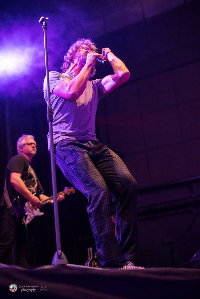 Ani náhodou zpívalo celé DEPO2015 - Alice i po čtvrt století v Plzni zářila 