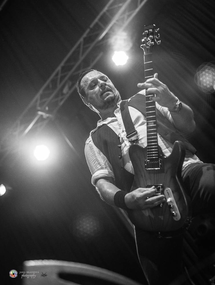 Ani náhodou zpívalo celé DEPO2015 - Alice i po čtvrt století v Plzni zářila 